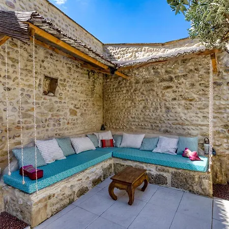 Porte Saint-louis - Petite Camargue Alojamento de Acomodação e Pequeno-almoço 3*